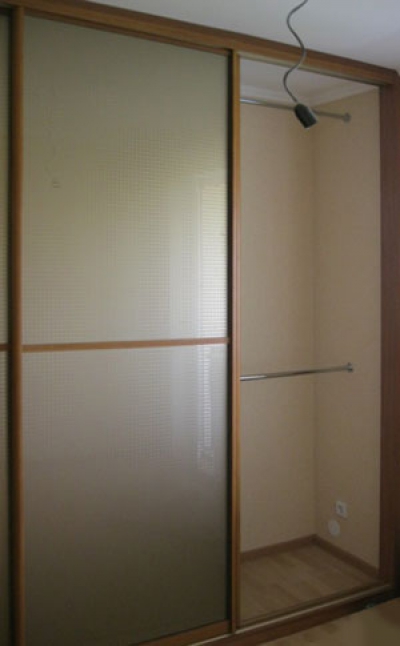 Шкаф-купе трехдверный с наполнением